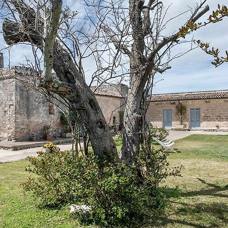 Masseria Berzario เมเลนดูญโญ ภายนอก รูปภาพ